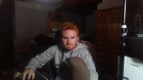Snapshot of kingoffootfetish chatting on September 17, 7:23 am Master  King Tommy online show from September 17, 7:23 am