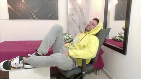 KING  online show from May 28, 3:26 am