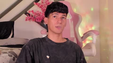  A L E X  online show from February 5, 3:09 pm