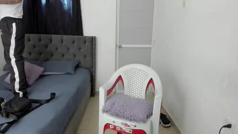 DOMINANT ALPHA KINGS online show from January 10, 7:19 pm