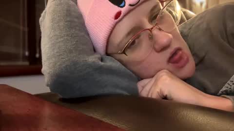 Snapshot of kinkbitch25 chatting on January 22, 1:42 am Kinkbitch online show from January 22, 1:42 am