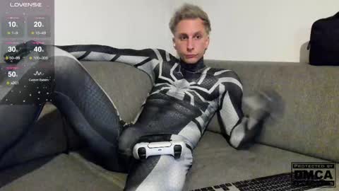 kinky_spidey online show from February 9, 1:56 pm
