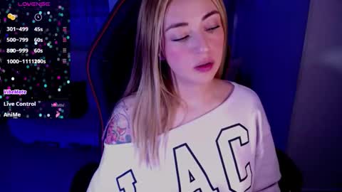  Sara  online show from February 3, 2:53 am