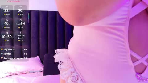 kinkywildmilf online show from May 14, 2:43 am