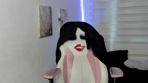 kir_ely online show from June 24, 7:21 pm