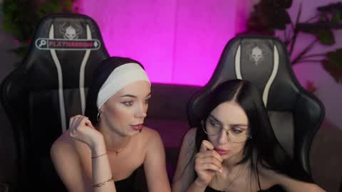Sweet girls online show from May 21, 2:40 am