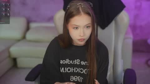 Sweet girls online show from May 20, 1:57 am