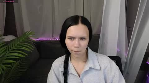 kira_bliss_ online show from June 24, 1:34 am