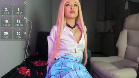 Kira online show from February 18, 1:44 pm