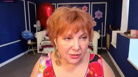 Kira Kennet online show from May 14, 8:01 am