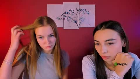 kira_light__ online show from November 4, 9:43 am