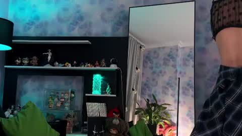 Kira    online show from June 21, 11:44 pm