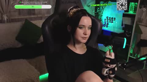 Snapshot of kiralilime chatting on October 23, 2:13 am Kira    online show from October 23, 2:13 am