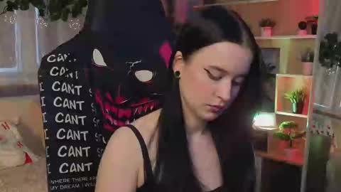 Snapshot of kiralilime chatting on March 6, 12:41 pm Kira    online show from March 6, 12:41 pm