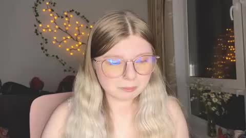 KiraYume online show from June 28, 10:06 pm