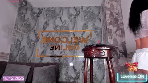 kirby_carrington online show from December 18, 12:44 pm