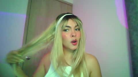 Kiri online show from November 3, 4:35 am