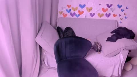 Snapshot of kirraa_ chatting on February 14, 3:00 am Kira online show from February 14, 3:00 am