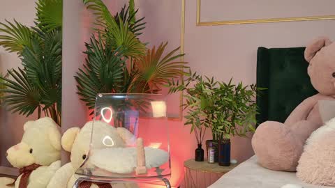 Kirra online show from April 6, 4:57 am