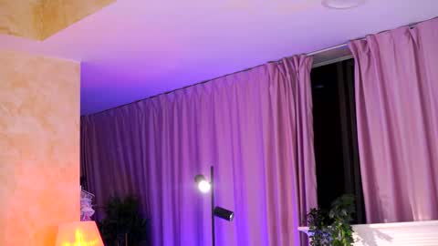 Kiss Jess online show from November 9, 6:21 pm