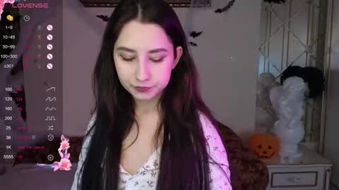 Hot Eva online show from November 9, 11:35 am