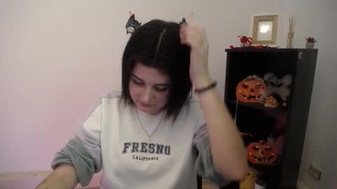 kissleoxx online show from November 6, 1:47 pm