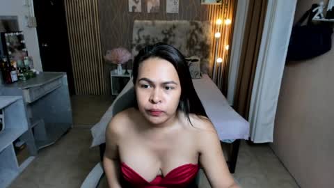 kissmeloves online show from April 29, 11:37 am