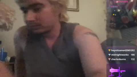 kitkat00215 online show from January 8, 2:06 am