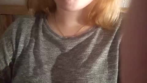 kitsuneniki online show from February 25, 5:49 pm