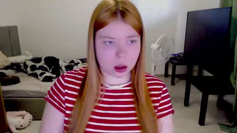 Jennyblonde and Emmabrunette online show from March 3, 1:40 pm