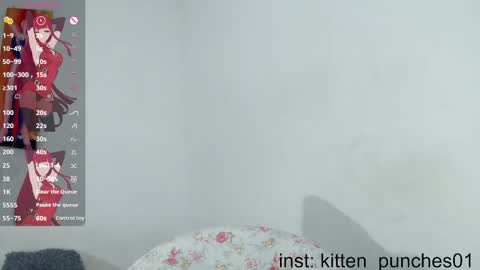 kitten_punches01 online show from October 23, 3:19 am