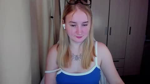 kitten_sun online show from February 20, 3:17 am