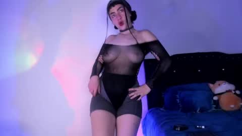 kitty__chs online show from April 6, 12:19 am