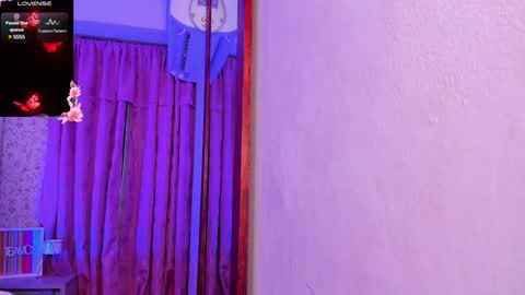 Snapshot of kitty__rouse chatting on January 23, 4:41 am Kitty  online show from January 23, 4:41 am