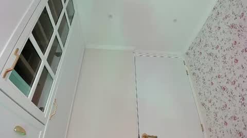 sophie online show from July 7, 6:34 pm