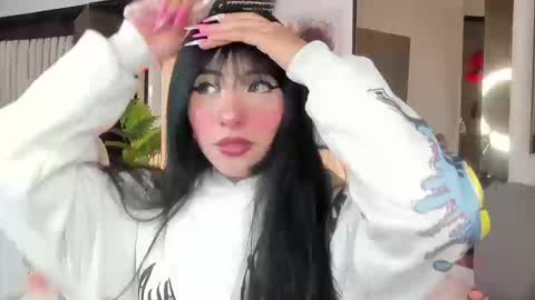 Snapshot of kitty_eliffe chatting on September 23, 9:32 pm kitty online show from September 23, 9:32 pm