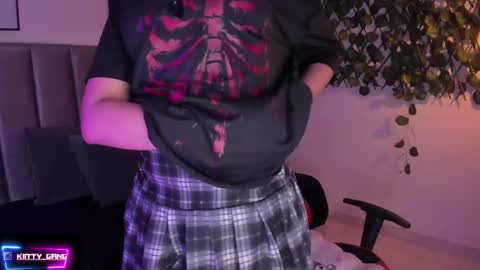 Camila online show from September 18, 2:37 am