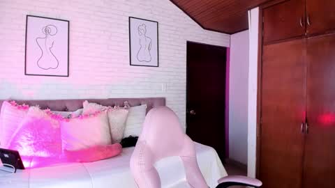 Kitty online show from January 11, 7:31 pm