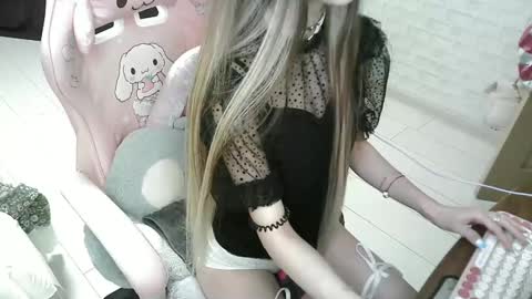 KittyBounty online show from December 11, 9:01 pm