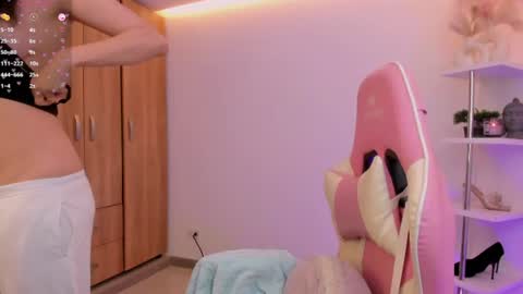 kitty online show from June 10, 1:49 am
