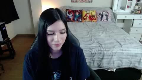 Isabel online show from May 11, 1:45 am