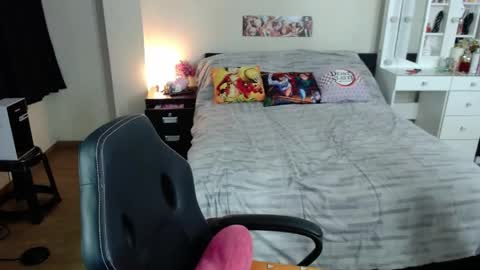 Isabel online show from April 6, 3:04 am