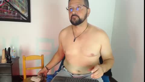 Klarck  online show from March 8, 4:06 pm