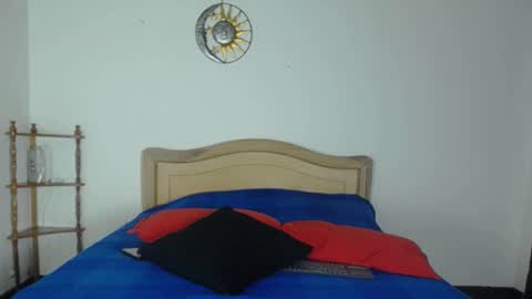 Klarck  online show from February 9, 2:18 pm