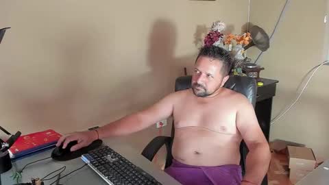 Klarck  online show from October 12, 8:32 pm