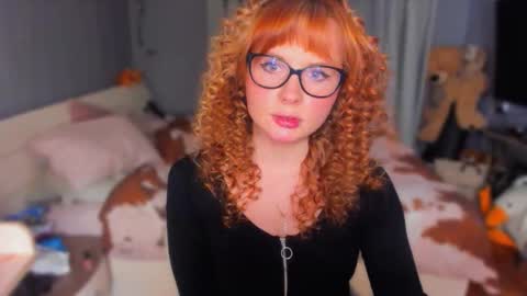 Klementinafanslyklementina6661 online show from November 23, 8:18 pm