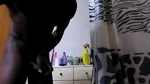 klkewa3 online show from December 5, 9:52 am