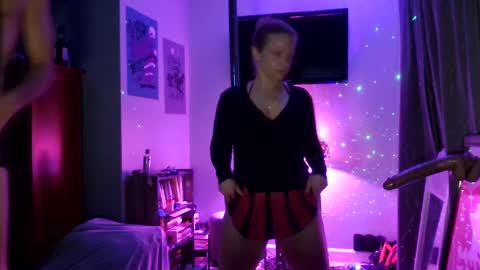 Snapshot of kmack1111 chatting on March 7, 9:18 am Kevv  Heidi All Hallows Eve Show online show from March 7, 9:18 am