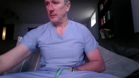 Knight3975 online show from April 9, 1:50 pm