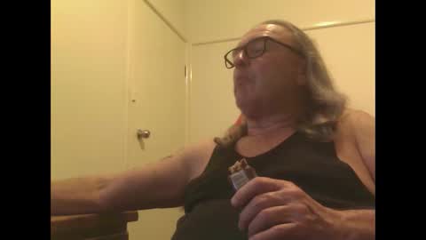 knobout online show from June 10, 11:53 am